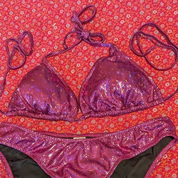 NWT Venus Bikini Swimsuit String Triangle Metallic Shimmer Iridescent Magenta - Picture 10 of 10